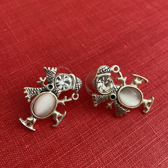 Vintage 90s Rhinestone & CaTs Eye Ice Skating Snowman Post Pierced Earring’s - Picture 1 of 5